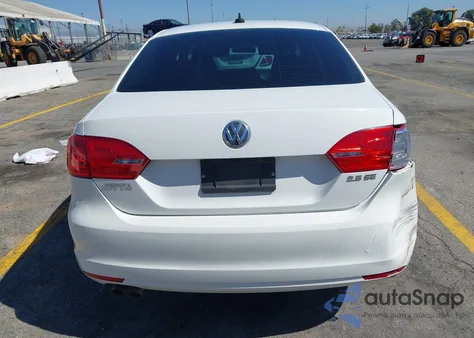 2013 Volkswagen Jetta 2.5L Se z USA, uszkodzony, nr VIN 3VWDP7AJ5DM237497